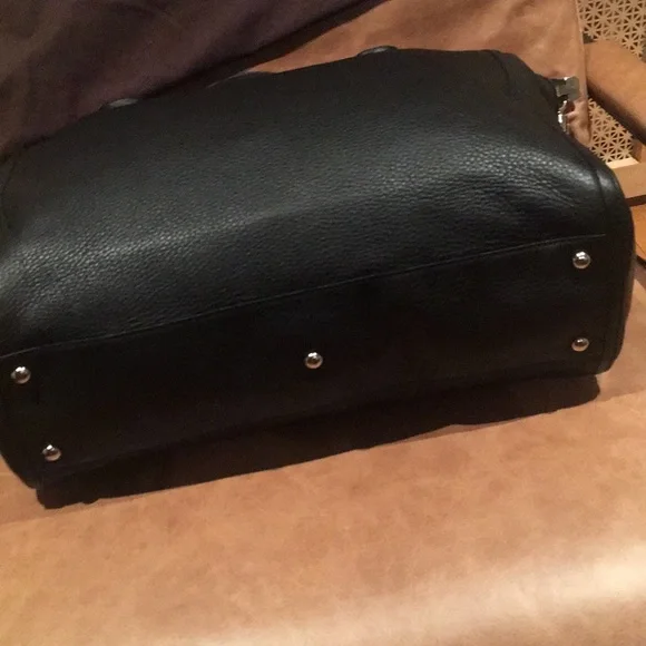 Gucci Black Leather Tote Bag - Picture 7 of 15